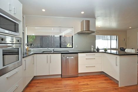 Photo of property in 1/8 Mandica Place, Sunnynook, Auckland, 0632