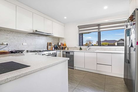 Photo of property in 1 Kaaka Street, Cambridge, 3434