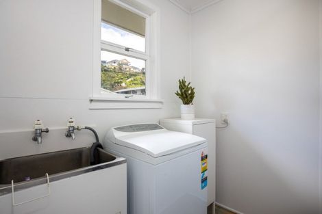 Photo of property in 6 Annandale Street, Lynmouth, New Plymouth, 4310