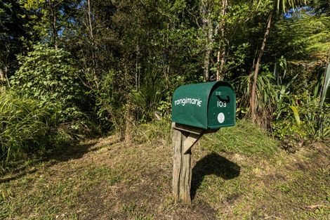 Photo of property in 103 Hinau Road, Waimauku, 0881