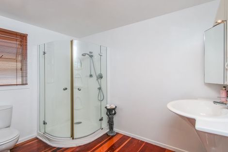 Photo of property in 6 Parker Avenue, New Lynn, Auckland, 0600