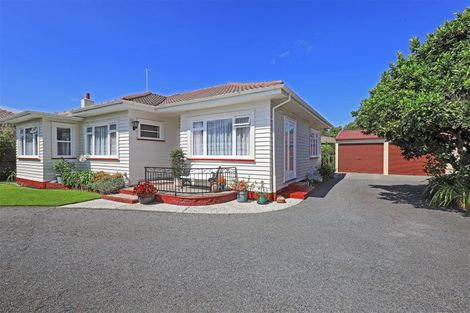 Photo of property in 221 Saint Leonards Avenue, Saint Leonards, Hastings, 4120