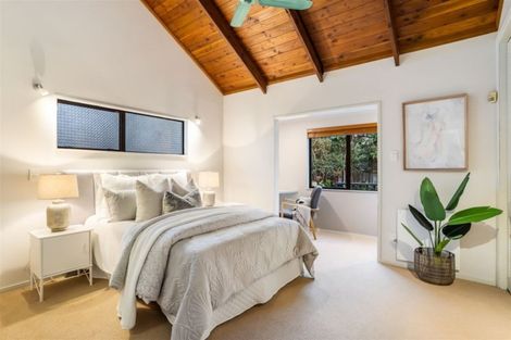 Photo of property in 1/31 Corunna Road, Milford, Auckland, 0620