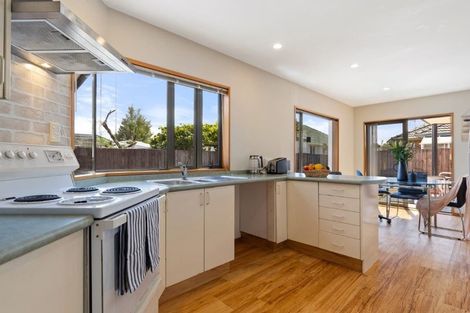 Photo of property in 2/3 Worthy Street, Ilam, Christchurch, 8041