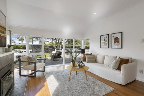 Photo of property in 2/159 Mokoia Road, Birkenhead, Auckland, 0626