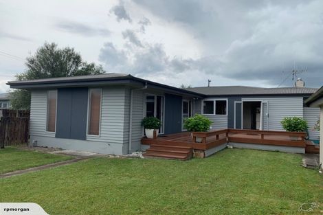 Photo of property in 24 Bruce Avenue, Glenview, Hamilton, 3206