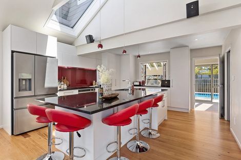 Photo of property in 170 Paremata Road, Paremata, Porirua, 5024