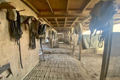 Photo of property in 750a Winton Lorneville Highway, Lochiel, Winton, 9781