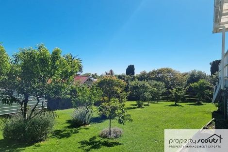 Photo of property in 8 Lismore Street, Strandon, New Plymouth, 4312