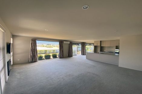 Photo of property in 94 Mcmahon Drive, Aidanfield, Christchurch, 8025