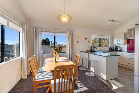 Photo of property in 8 Devon Street, Taradale, Napier, 4112