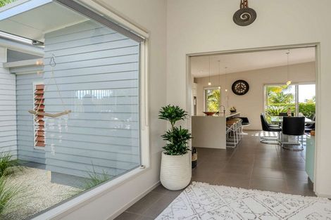 Photo of property in 10 Access Heights, Kerikeri, 0230