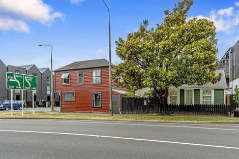 Photo of property in 40 Cranmer Square, Christchurch Central, Christchurch, 8013