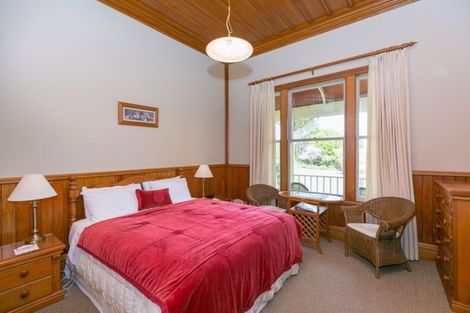 Photo of property in 333 Upland Road, Tarurutangi, New Plymouth, 4372
