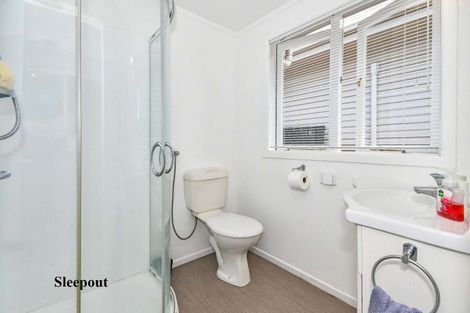 Photo of property in 11a Youngs Road, Papakura, 2110