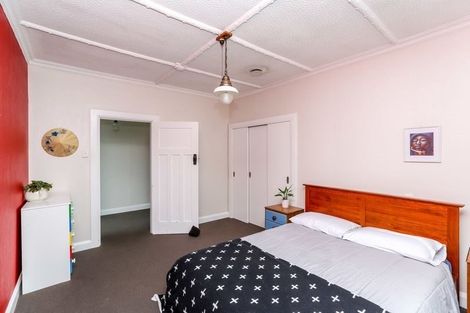 Photo of property in 12 Rawhiti Street, Vogeltown, New Plymouth, 4310
