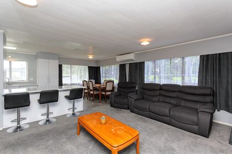 Photo of property in 5 Bronte Place, Whalers Gate, New Plymouth, 4310