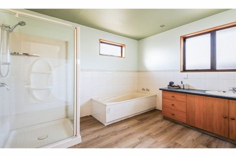 Photo of property in 154 West Belt, Rangiora, 7400