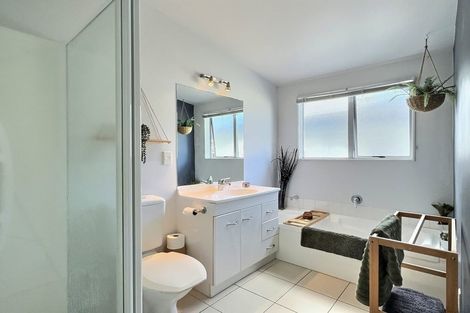 Photo of property in 40e Miro Street, Mount Maunganui, 3116