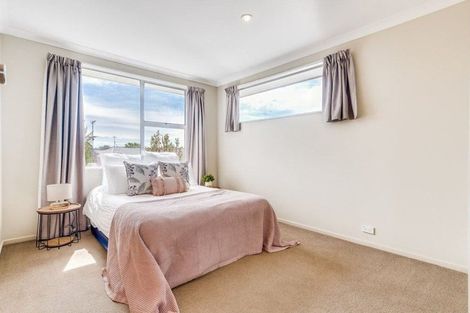 Photo of property in 48 Kent Lodge Avenue, Avonhead, Christchurch, 8042