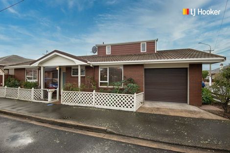 Photo of property in 86 Bay View Road, South Dunedin, Dunedin, 9012