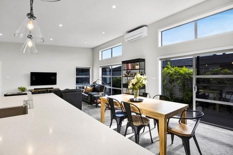 Photo of property in 17 Victoria Street, Hawera, 4610