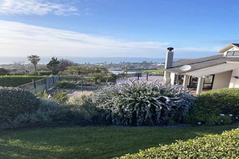 Photo of property in 4 Savoy Road, Orewa, 0931