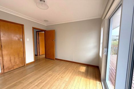 Photo of property in 939 East Coast Road, Torbay, Auckland, 0630