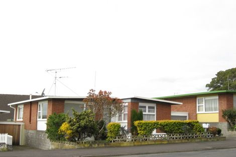 Photo of property in 5 Paynters Avenue, Strandon, New Plymouth, 4312