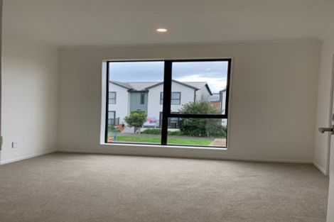 Photo of property in 17 Mahalo Avenue, Wiri, Auckland, 2104