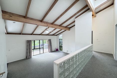 Photo of property in 949 East Coast Road, Torbay, Auckland, 0630