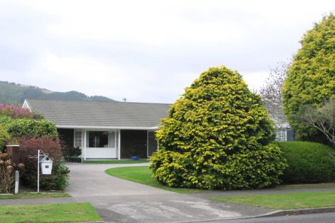 Photo of property in 86 Rimu Street, Waikanae, 5036