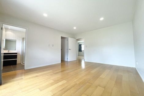 Photo of property in 32a Kelman Road, Kelston, Auckland, 0602