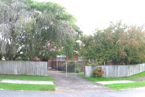 Photo of property in 8 Ervine Place, Bucklands Beach, Auckland, 2014