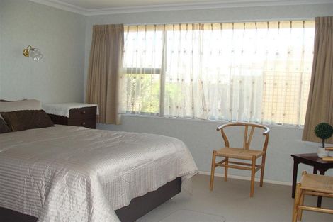 Photo of property in 2/478 Devonport Road, Tauranga South, Tauranga, 3112