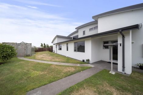 Photo of property in 58b Veale Road, Frankleigh Park, New Plymouth, 4371