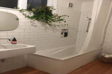 Photo of property in 8 Port Street, Mount Victoria, Wellington, 6011