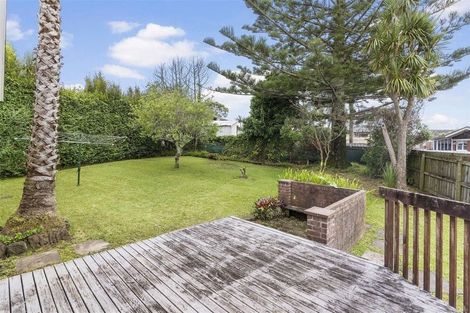 Photo of property in 10 Larne Avenue, Pakuranga Heights, Auckland, 2010