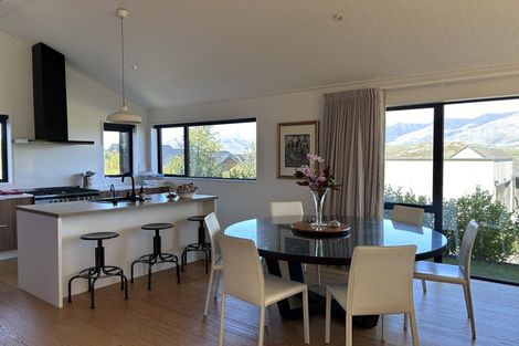 Photo of property in 2 Wanderer Lane, Jacks Point, Queenstown, 9371