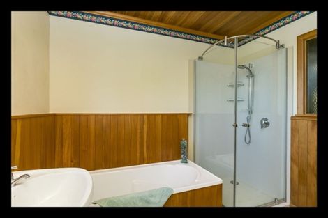 Photo of property in 4 Clive Road, Khandallah, Wellington, 6035