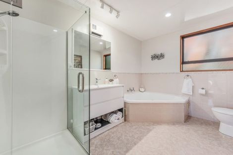 Photo of property in 5 Milton Terrace, Picton, 7220