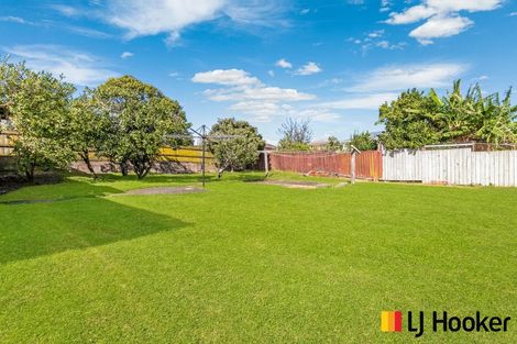 Photo of property in 1 Lynmore Drive, Hillpark, Auckland, 2102
