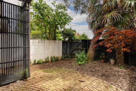 Photo of property in 7/14 Fowlds Avenue, Sandringham, Auckland, 1025
