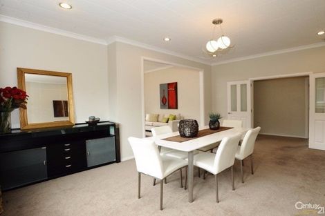 Photo of property in 7 Whites Line West, Woburn, Lower Hutt, 5010