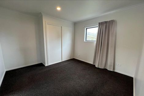 Photo of property in 33 Rangiora Street, Castlecliff, Whanganui, 4501
