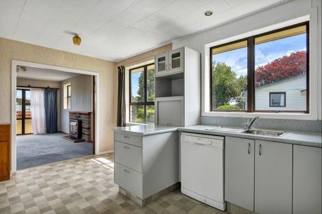 Photo of property in 72 Reid Avenue, Hawera, 4610