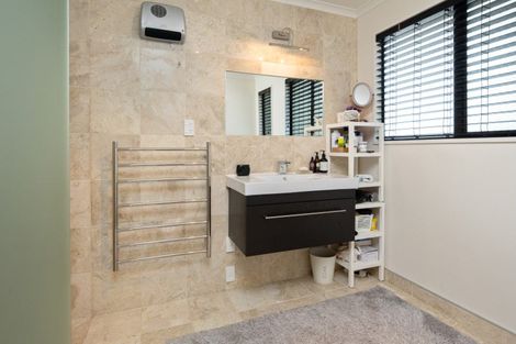 Photo of property in 247a Waikawa Road, Waikawa, Picton, 7220