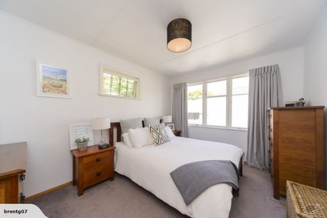 Photo of property in 22 Akaroa Avenue, Awapuni, Palmerston North, 4412