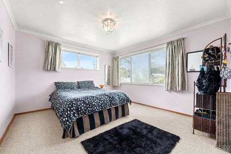 Photo of property in 1083 Fergusson Drive, Clouston Park, Upper Hutt, 5018