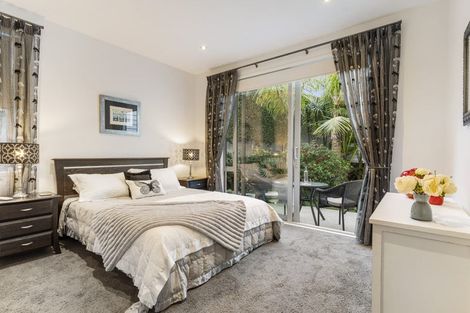 Photo of property in 4a Beach Road, Castor Bay, Auckland, 0620